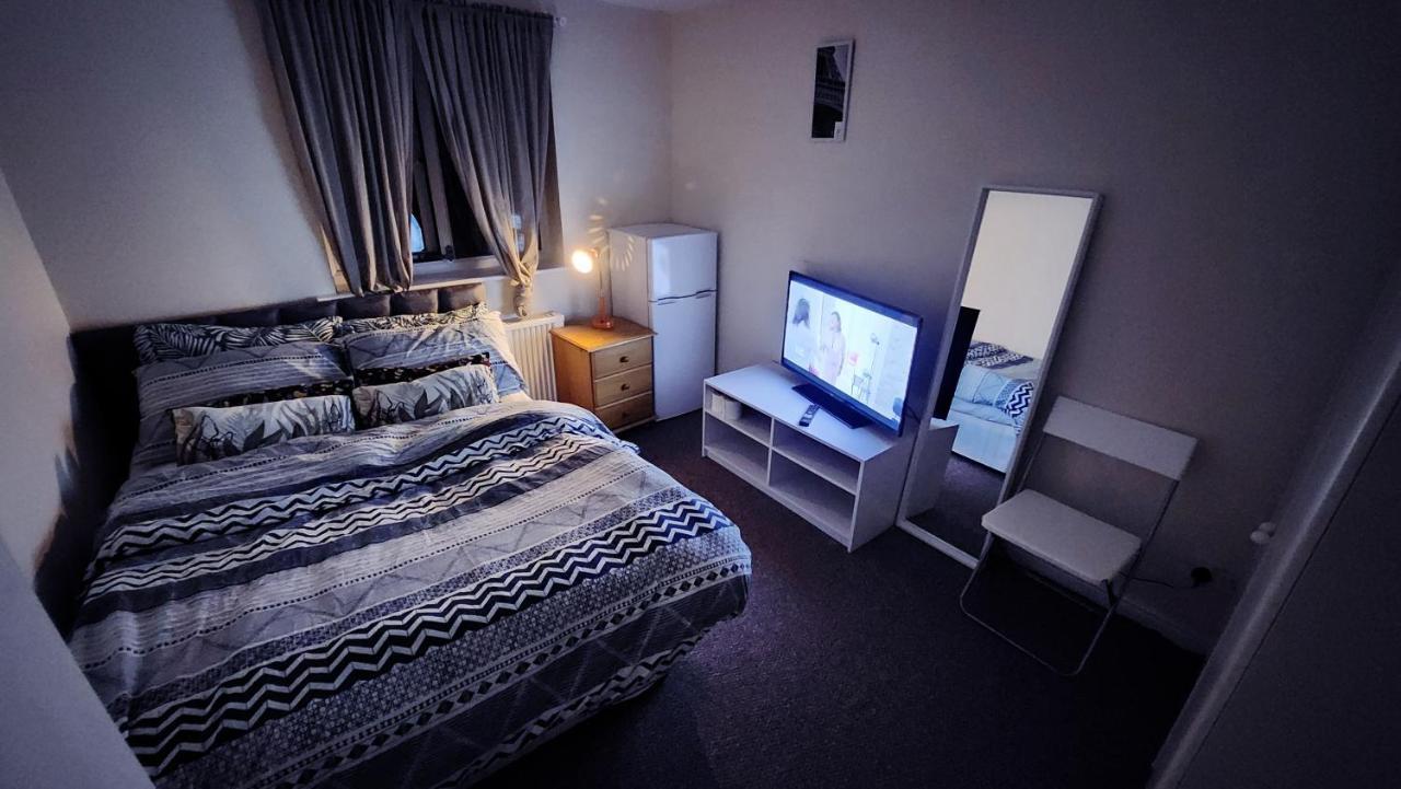 Lekmic Global Bed and Breakfast Londra Esterno foto